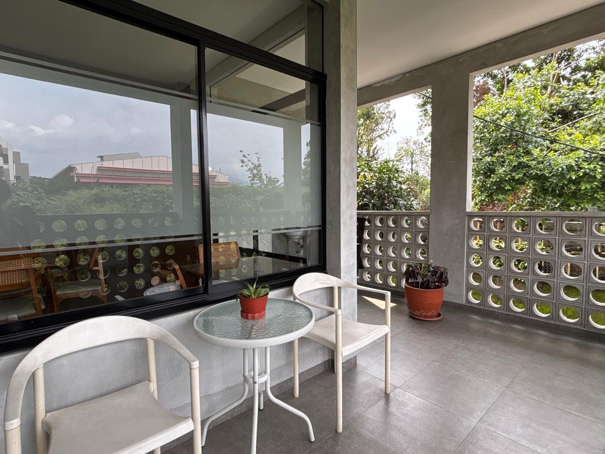 The Cluster Harris Bed & Breakfast Cimahi Bagian luar foto