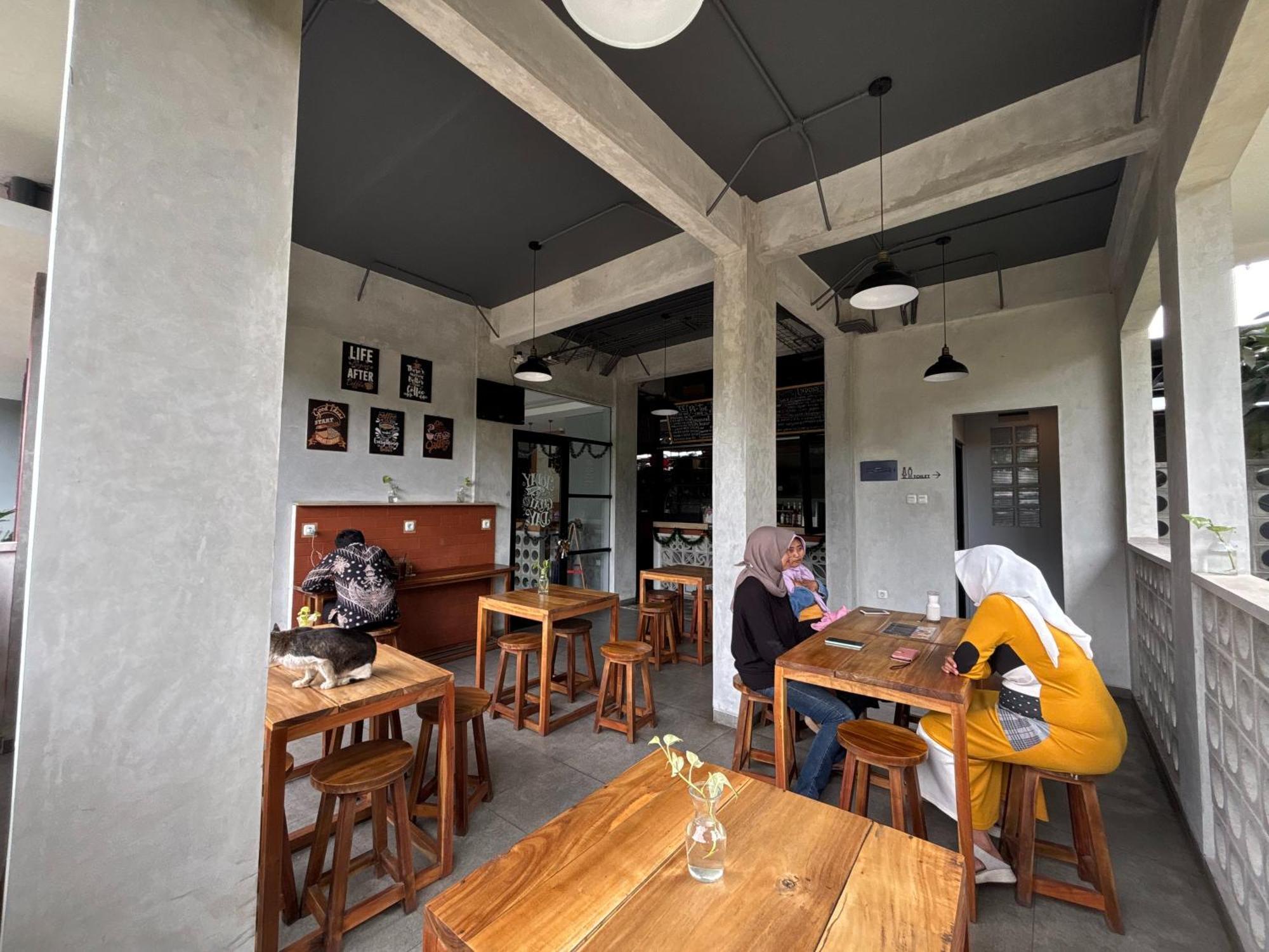The Cluster Harris Bed & Breakfast Cimahi Bagian luar foto